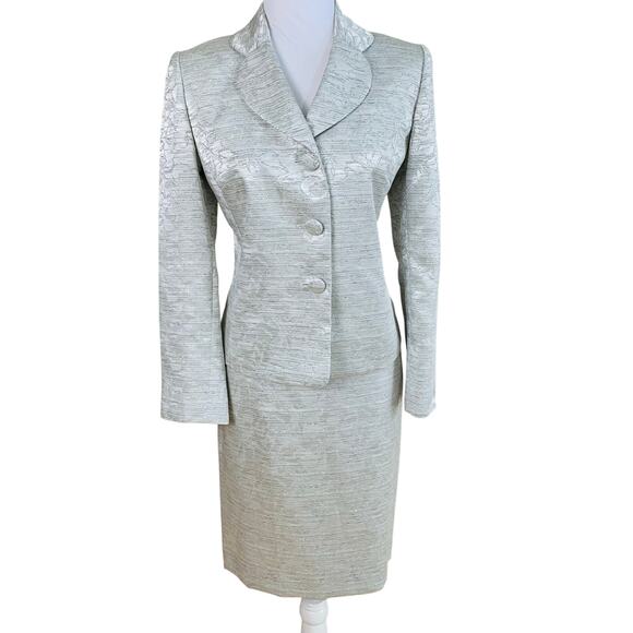 Kasper 6P Skirt Suit w/Blazer Jacket Shimmery Floral Brocade Jacquard  Silver - Picture 2 of 11